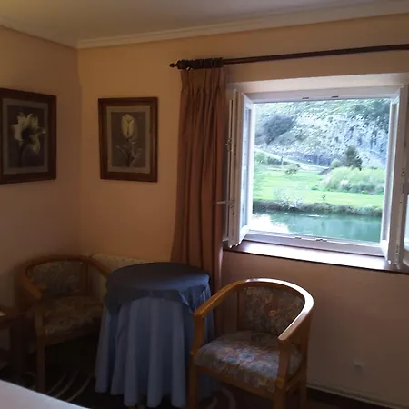 Riodeva Guest house Unquera